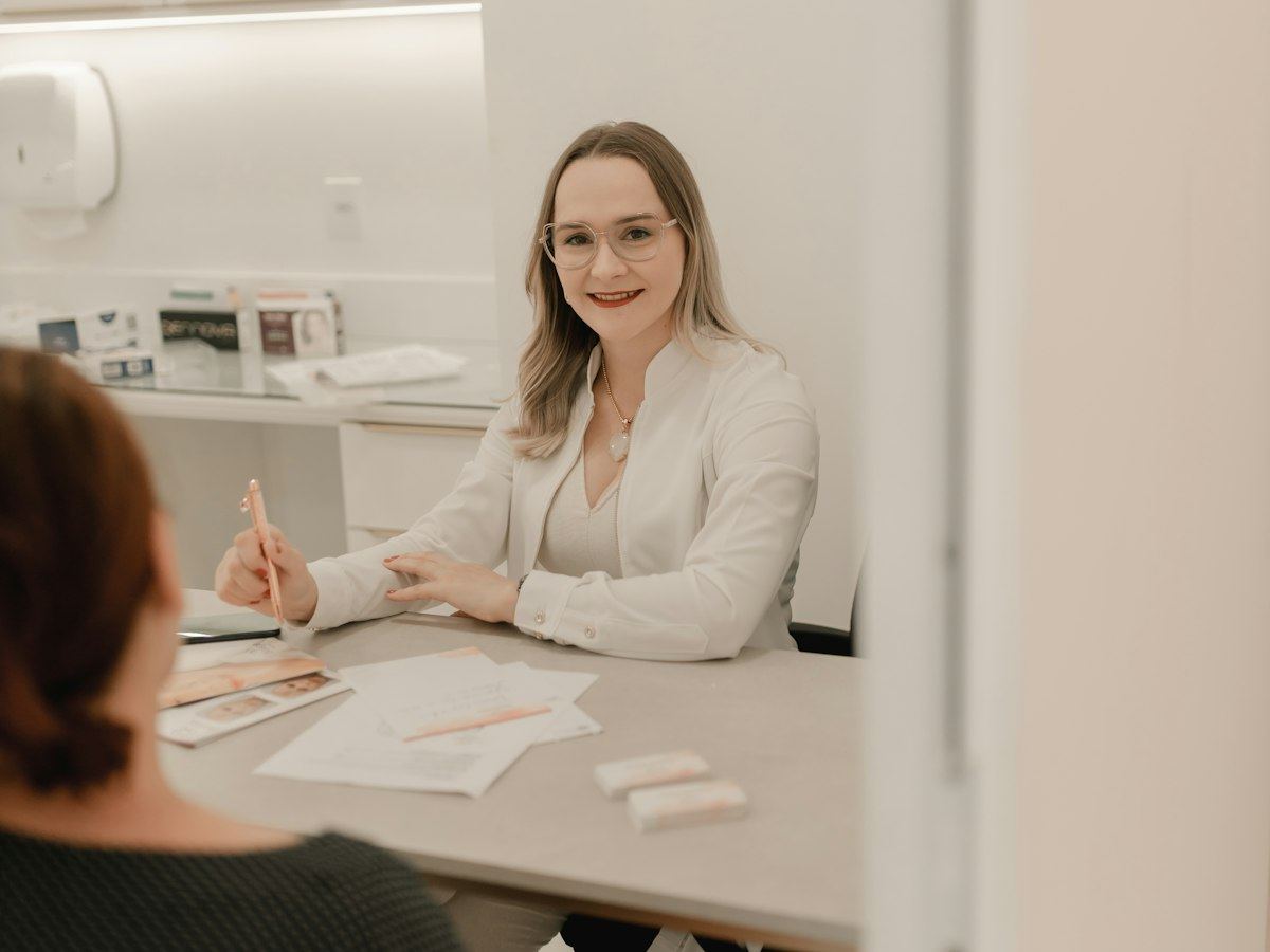Recruiter in gesprek met een kandidaat